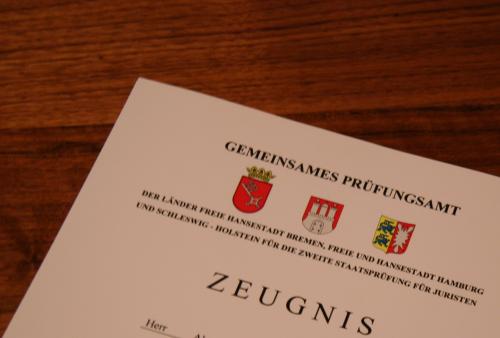 Staatsexamen vor dem Verwaltungsgericht Schleswig gerettet
